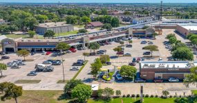 Oak Grove Plaza - Property Photo