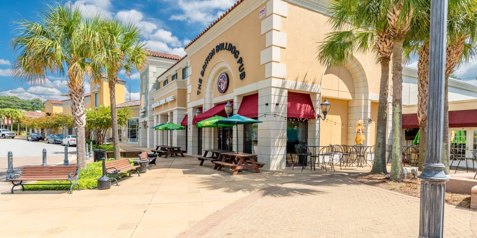 Columbiana Station - Property Photo